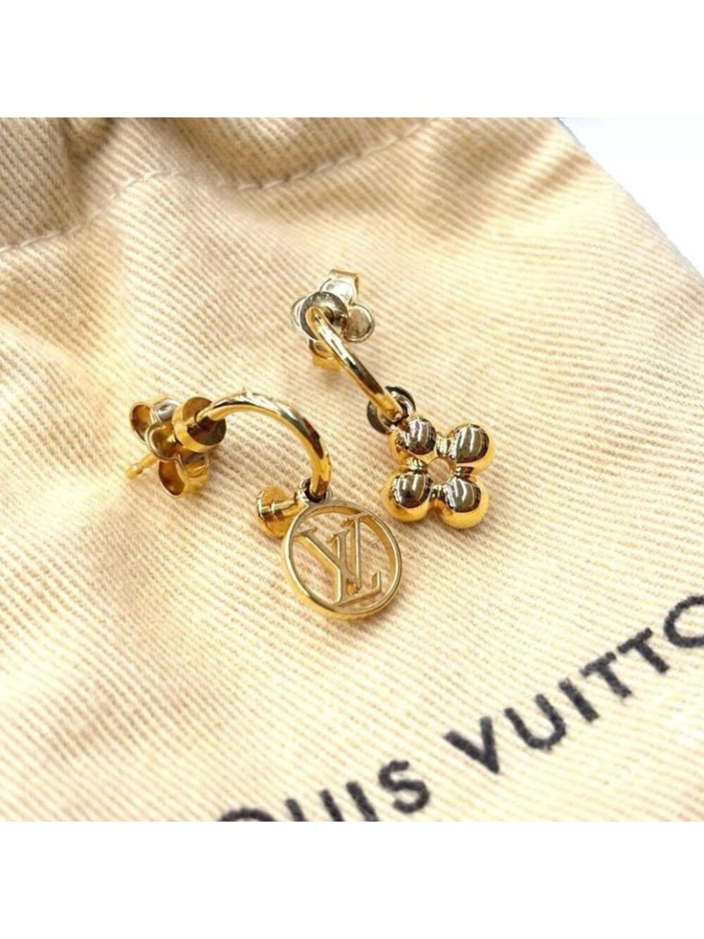 Louis Vuitton Earrings Blooming - Picture 2 of 6